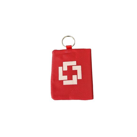 First Aid Key Chains-Self Fastens 30 Count - Picture 1 of 3